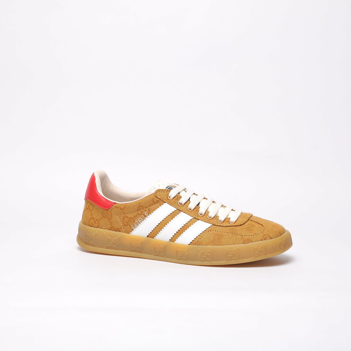 RegaliaStep® – Limited Heritage Low Sneaker