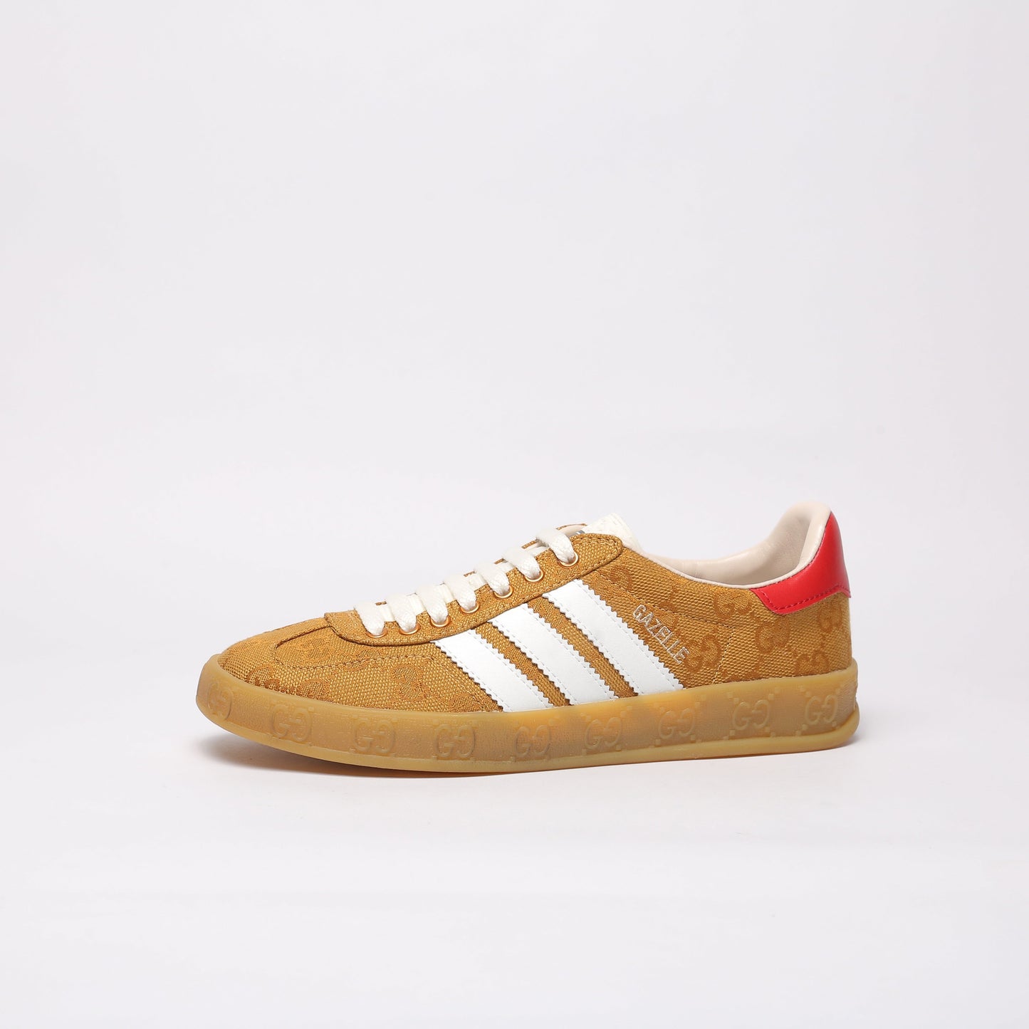 RegaliaStep® – Limited Heritage Low Sneaker