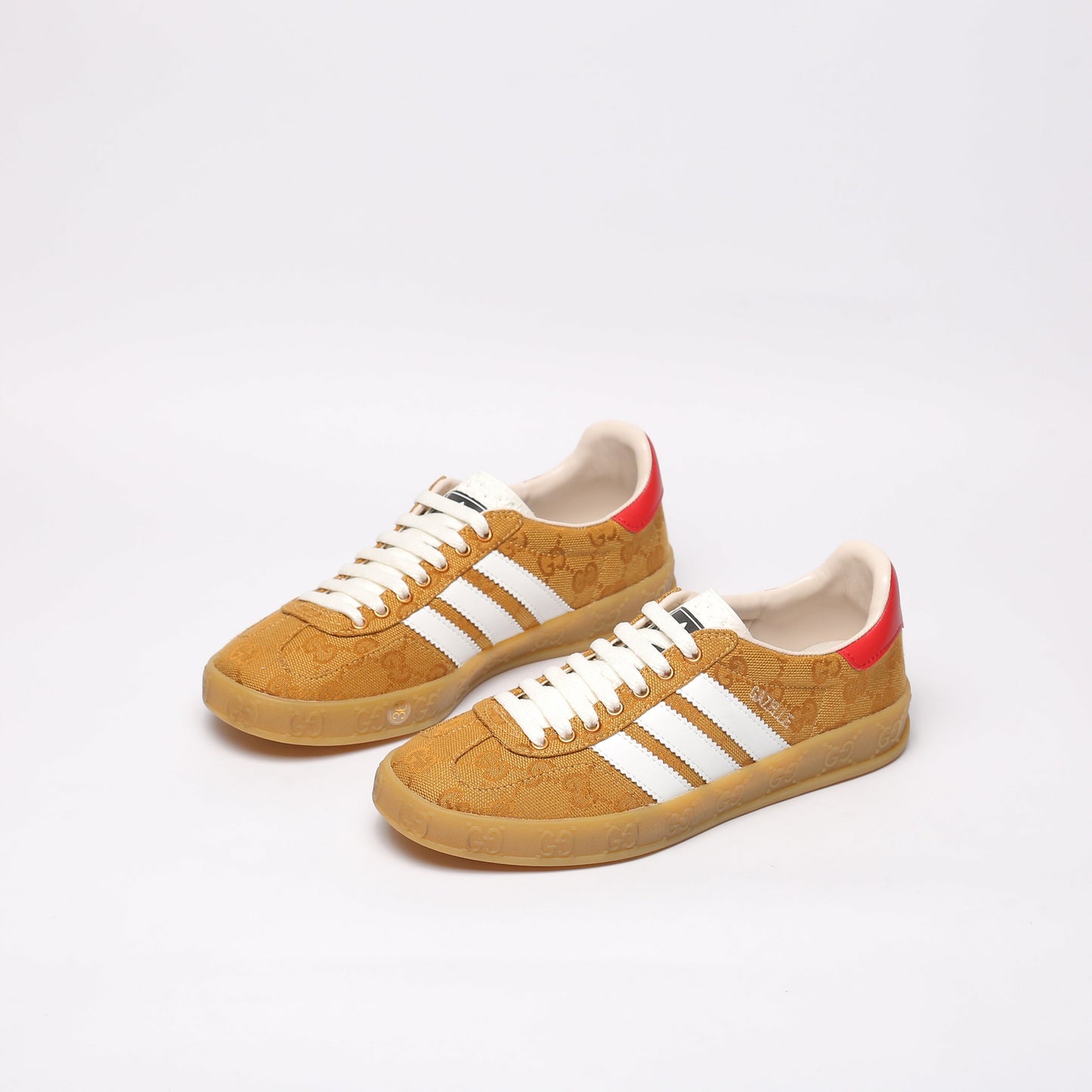RegaliaStep® – Limited Heritage Low Sneaker