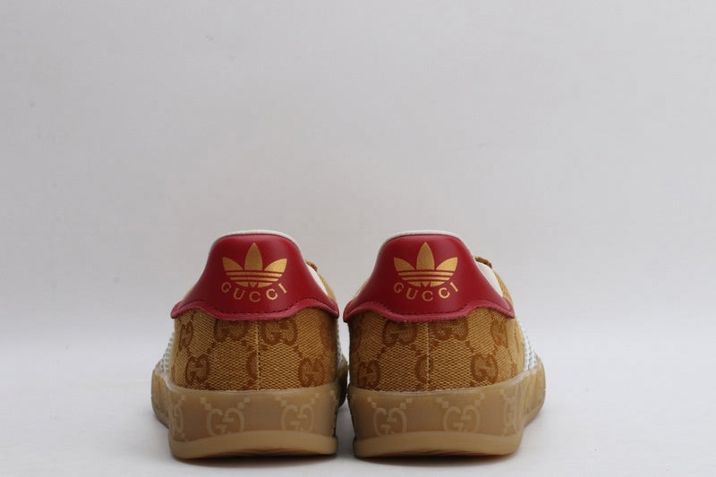 StrideLuxe® – Exclusive Heritage Fusion Low Sneaker