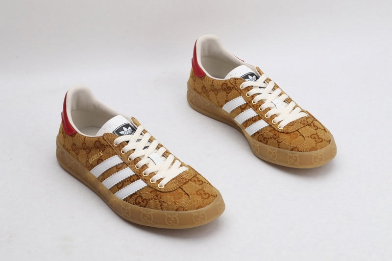 StrideLuxe® – Exclusive Heritage Fusion Low Sneaker